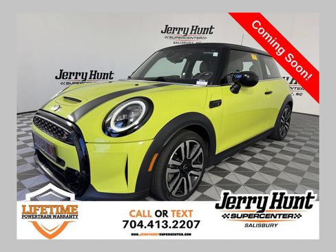 Used 2023 MINI Cooper S FWD image 1