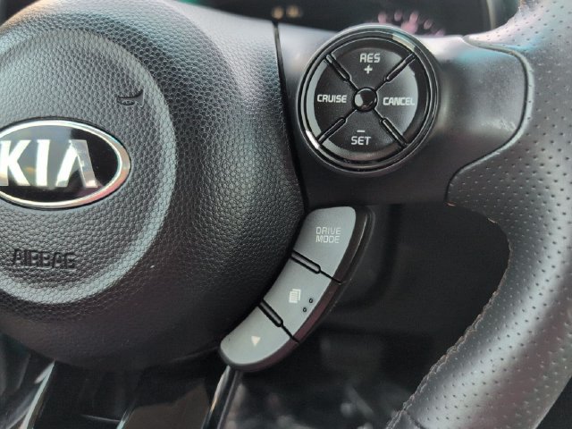 Used 2018 Kia Soul ! FWD image 23