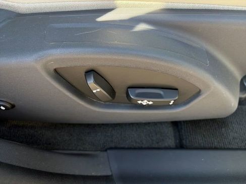 Used 2017 Volvo XC60 T6 Inscription w/ Preferred Option Package image 12