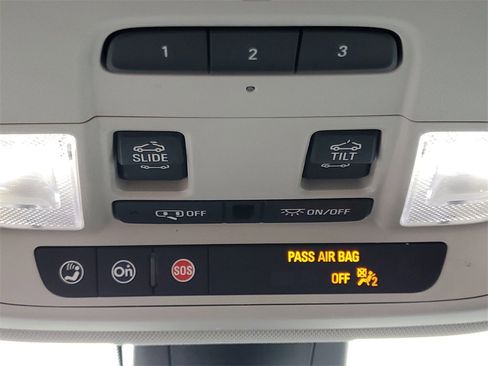 Used 2020 Chevrolet Traverse Premier w/ LPO, Floor Liner Package image 34