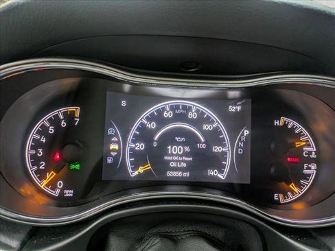 Used 2019 Jeep Grand Cherokee Altitude image 13