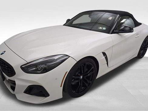 Certified 2024 BMW Z4 sDrive30i w/ Premium Package RWD image 5