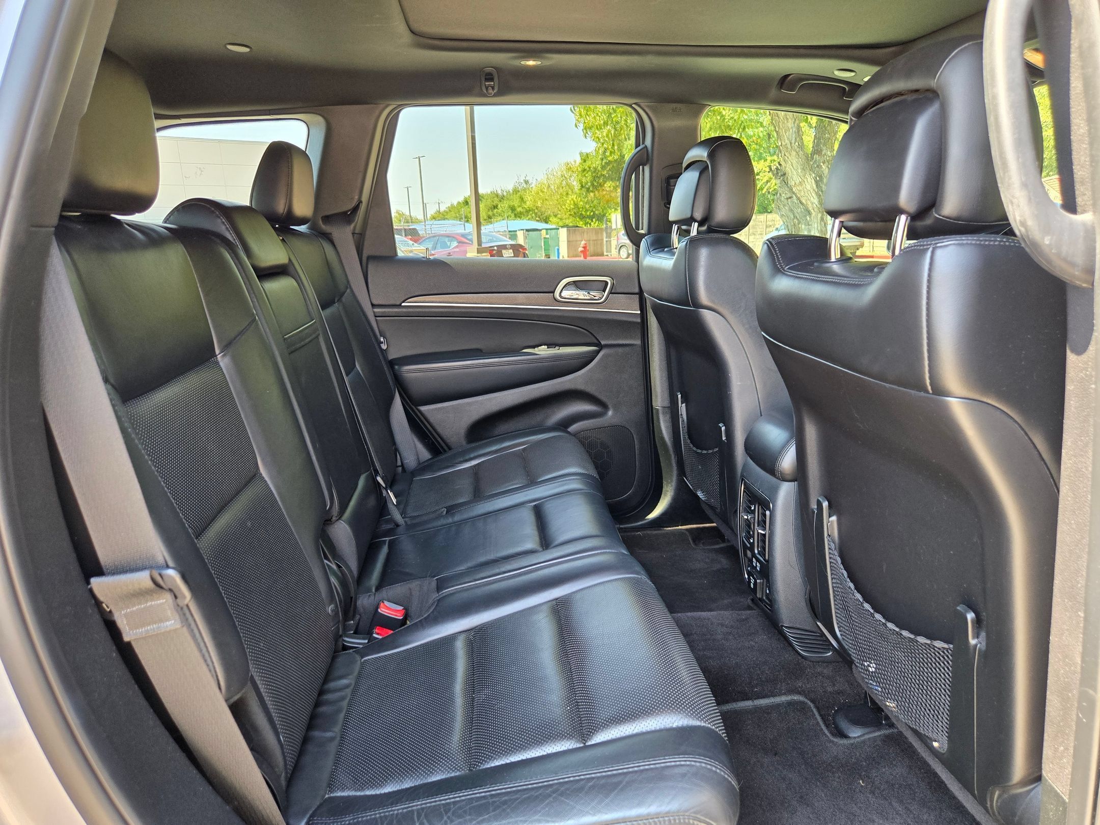 Used 2018 Jeep Grand Cherokee Limited w/ Luxury Group II RWD image 25