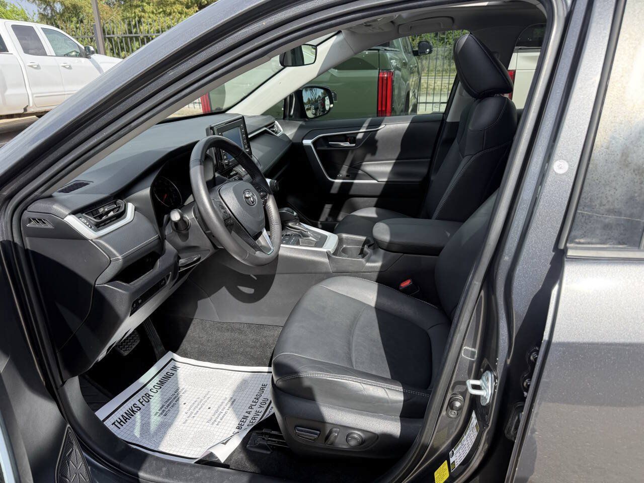 Used 2021 Toyota RAV4 XLE Premium FWD image 7