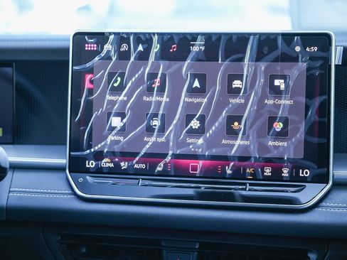 New 2025 Volkswagen Tiguan SE image 23