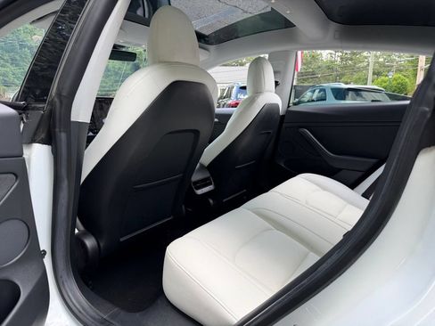 Used 2021 Tesla Model 3 Standard Range Plus RWD image 29