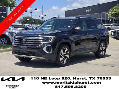 Used 2025 Volkswagen Atlas SE FWD image 2