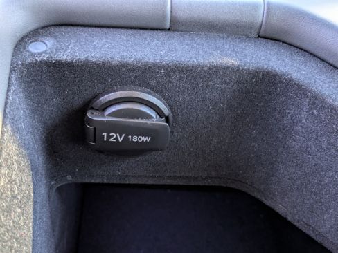 Used 2025 Genesis GV70 2.5T image 32