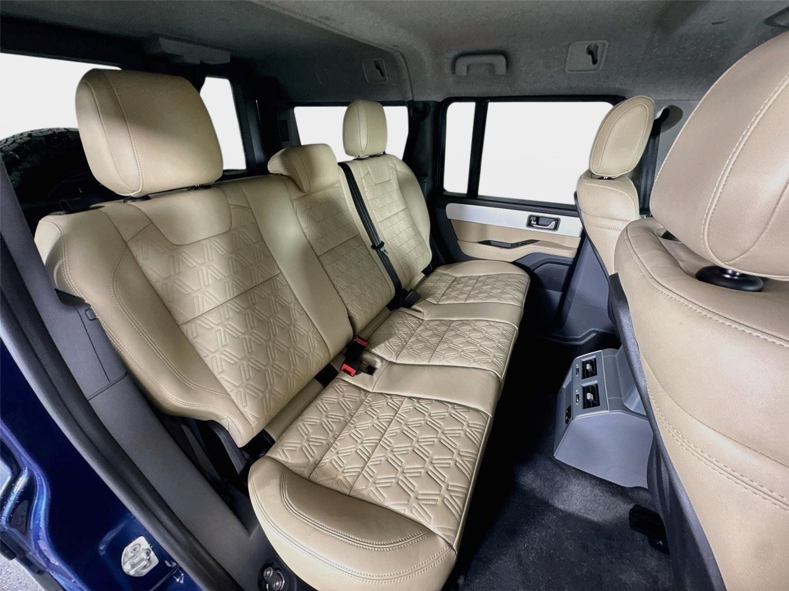 Used 2025 INEOS Grenadier Quartermaster AWD/4WD image 26