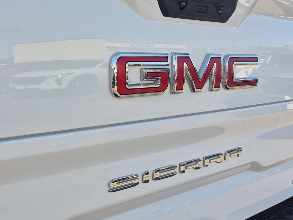 Used 2025 GMC Sierra 1500 SLT AWD/4WD image 32