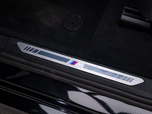 New 2026 BMW X5 xDrive50e w/ Executive Package image 18