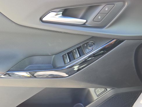 New 2026 Chevrolet Equinox RS w/ Safety and Technology Package FWD image 27