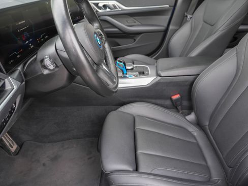 Certified 2023 BMW i4 eDrive40 w/ M Sport Package image 11