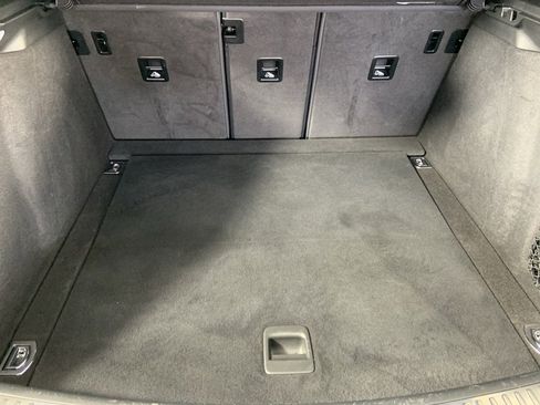 Used 2018 Porsche Macan Sport Edition image 21