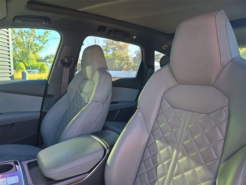 Used 2025 Audi SQ7 Premium Plus image 5