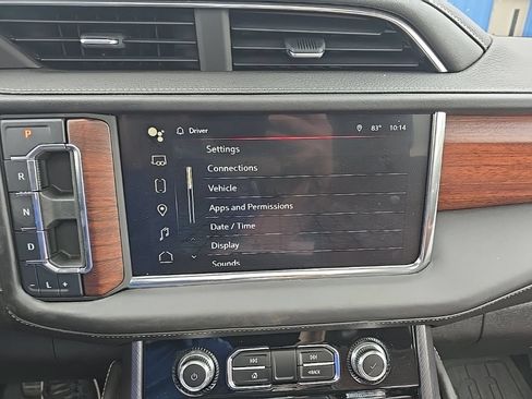 Used 2023 GMC Yukon Denali Ultimate AWD/4WD image 31