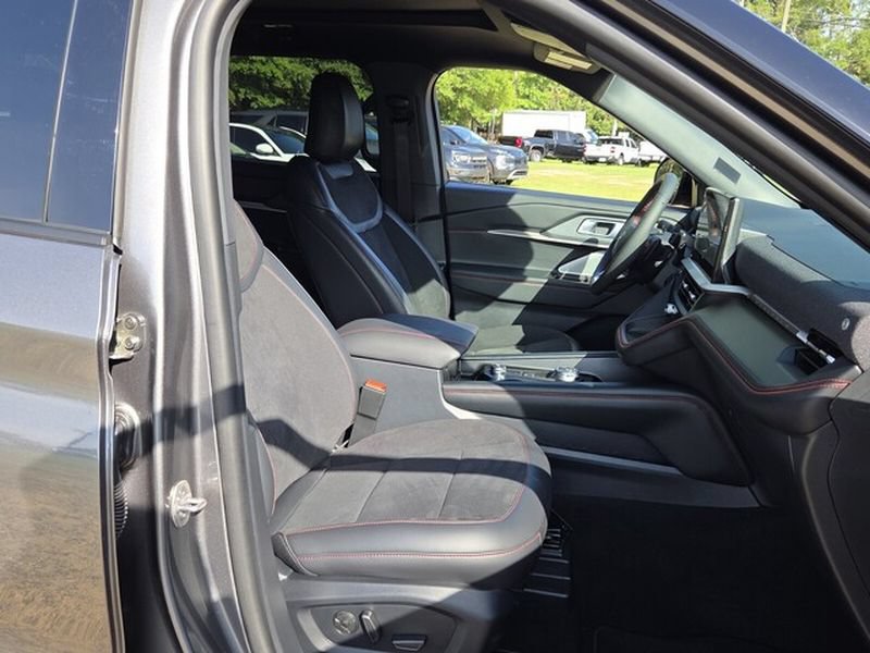 Used 2026 Ford Explorer ST w/ Sun And Sound Package RWD image 17