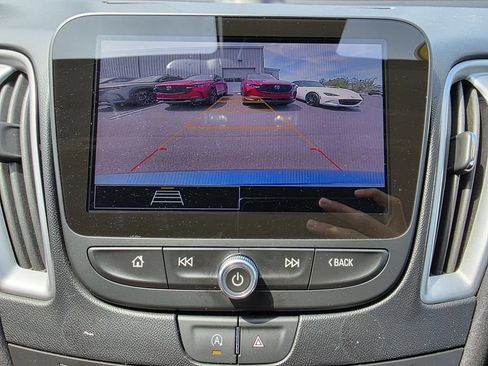 Used 2024 Chevrolet Malibu LT FWD image 19