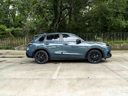 Used 2024 Honda HR-V Sport image 10
