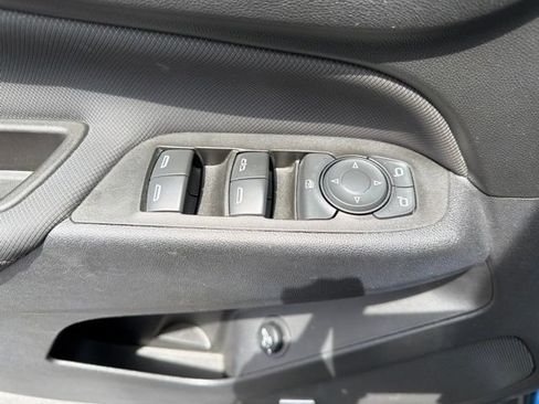 Used 2022 Chevrolet Equinox RS w/ RS Leather Package FWD image 19