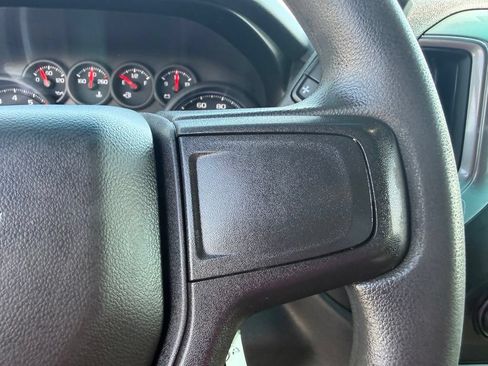 Used 2019 Chevrolet Silverado 1500 Custom w/ Custom Convenience Package AWD/4WD image 28