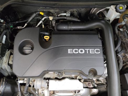 Used 2020 Chevrolet Equinox LS w/ LS Convenience Package image 30