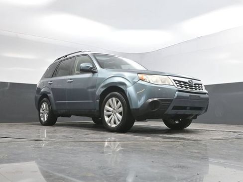 Used 2012 Subaru Forester 2.5X Premium AWD/4WD image 34