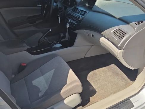 Used 2009 Honda Accord LX-P image 9