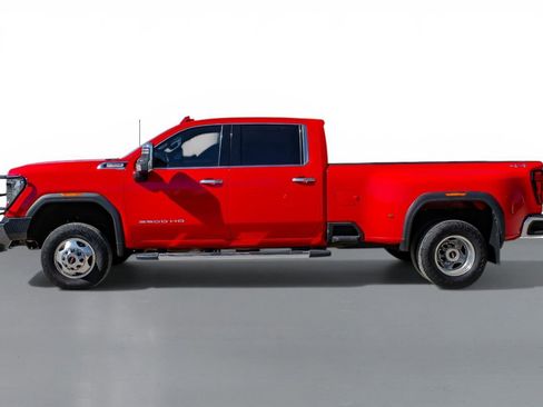 Used 2020 GMC Sierra 3500 SLT w/ SLT Premium Plus Package image 9