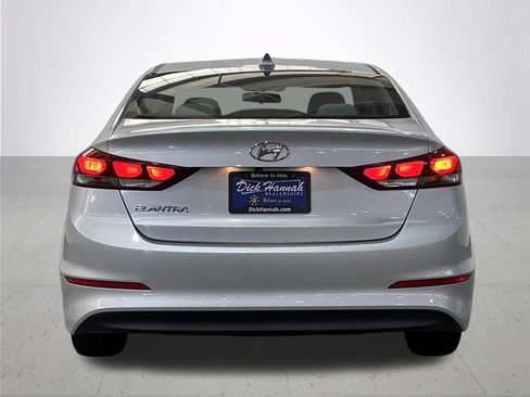 Used 2018 Hyundai Elantra SEL FWD image 7