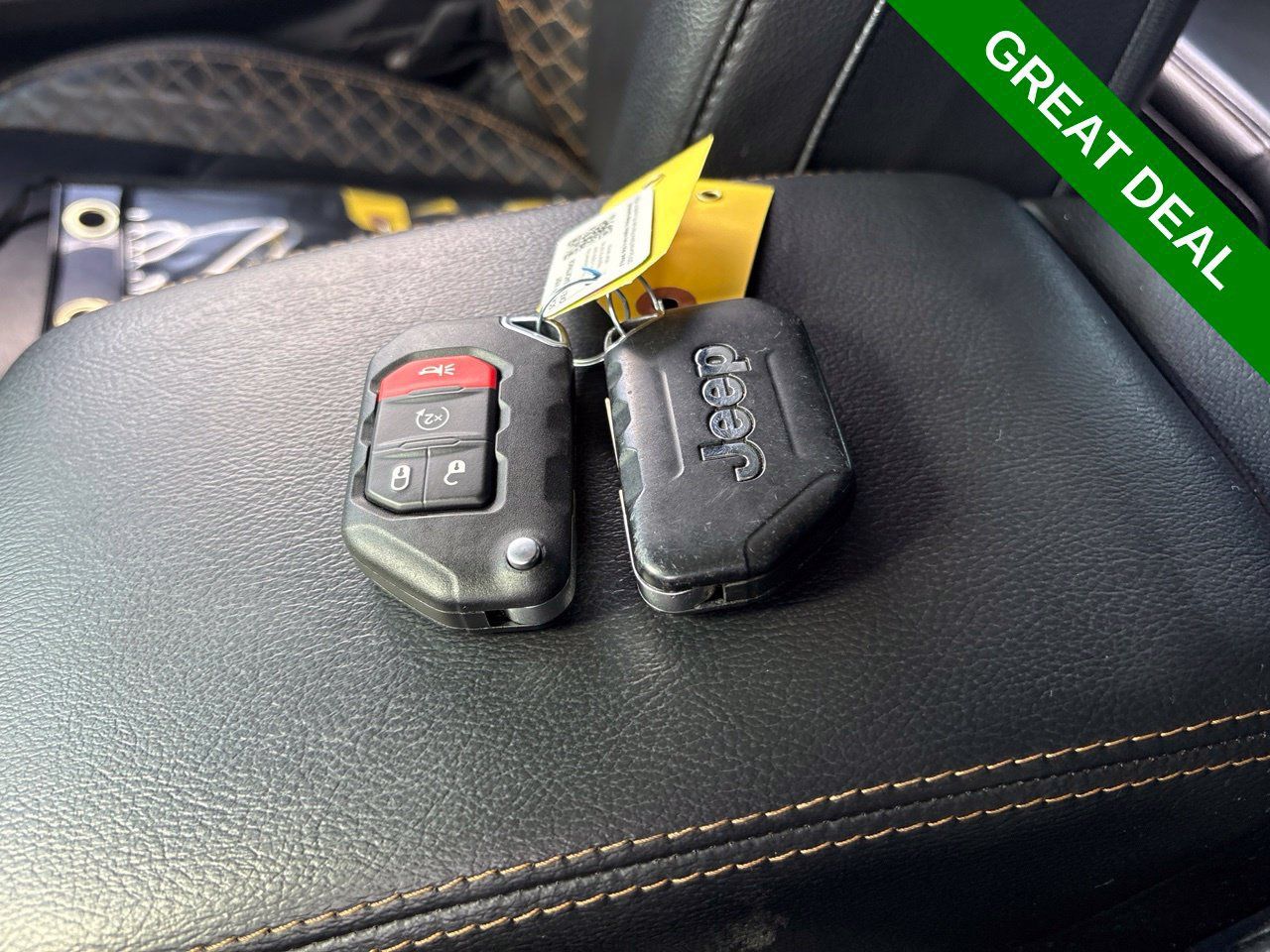 Used 2023 Jeep Wrangler Unlimited Sahara AWD/4WD image 27