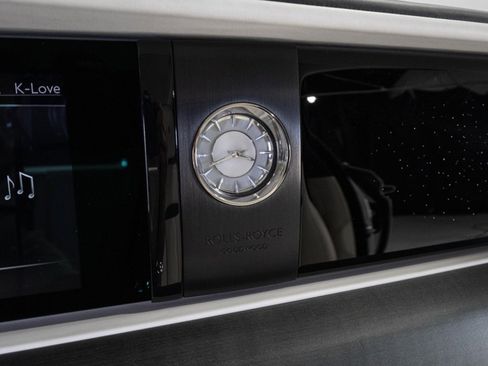 Used 2022 Rolls-Royce Ghost w/ Ghost Package AWD/4WD image 32