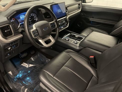 Used 2022 Ford Expedition Max XLT AWD/4WD image 4