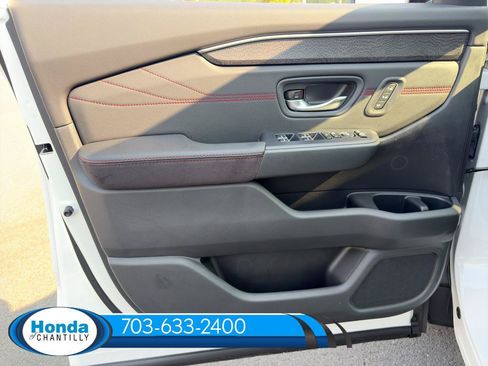 New 2026 Honda Pilot Black Edition image 24