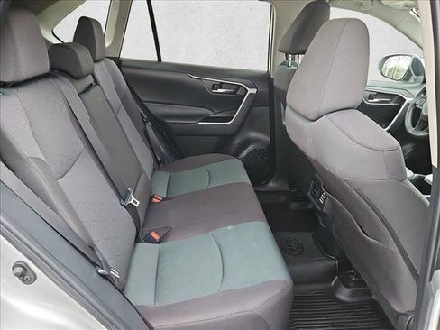 Used 2025 Toyota RAV4 XLE FWD image 19