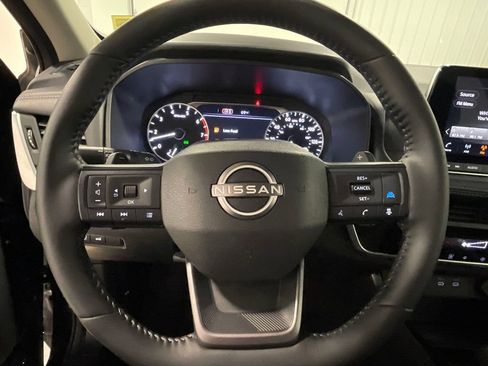 Used 2026 Nissan Rogue SV AWD/4WD image 34