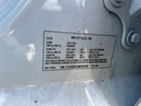 Used 2021 Tesla Model Y Long Range image 9