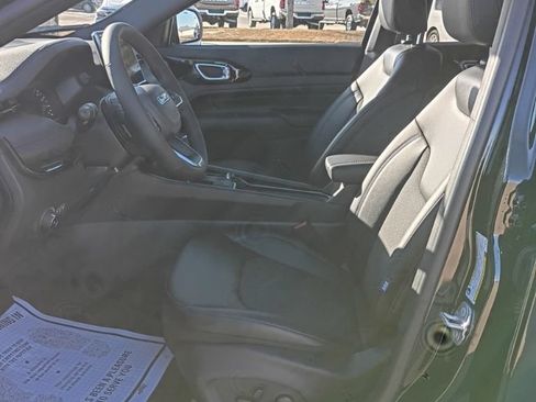 New 2026 Jeep Compass Latitude AWD/4WD image 7
