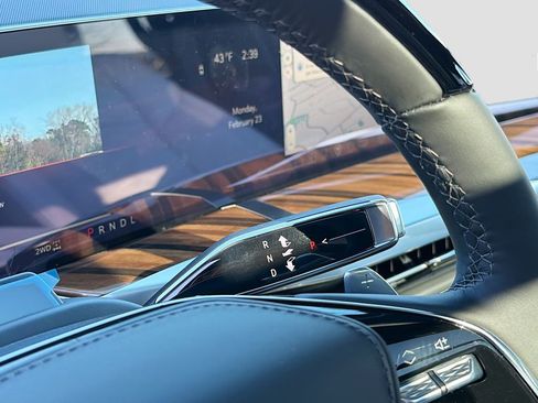 New 2026 Cadillac Escalade ESV Platinum Sport image 17