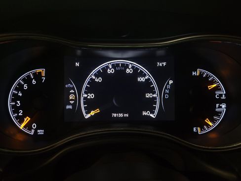 Used 2019 Jeep Grand Cherokee Limited RWD image 23
