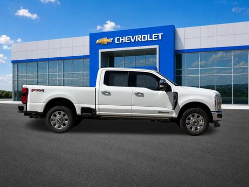 Used 2023 Ford F350 Lariat w/ Lariat Ultimate Package AWD/4WD image 8