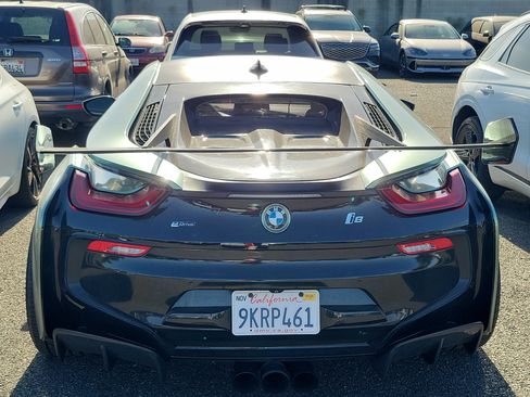 Used 2014 BMW i8 AWD/4WD image 3