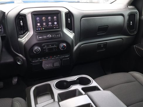 Used 2023 Chevrolet Silverado 1500 Custom image 12