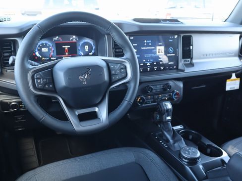 New 2025 Ford Bronco Big Bend image 2