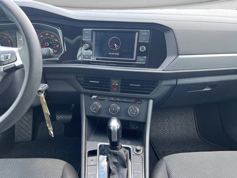 Used 2019 Volkswagen Jetta S w/ Driver Assistance Package FWD image 11