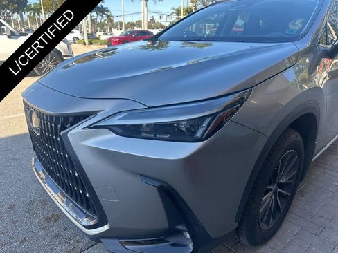 Used 2022 Lexus NX 250 FWD w/ Towing Package (2000 Lbs) image 11