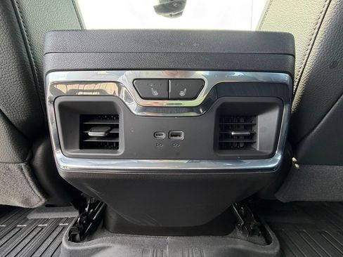 Used 2025 GMC Sierra 1500 Denali w/ Denali Reserve Package AWD/4WD image 8