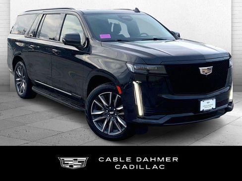 Used 2022 Cadillac Escalade ESV Sport Platinum image 1