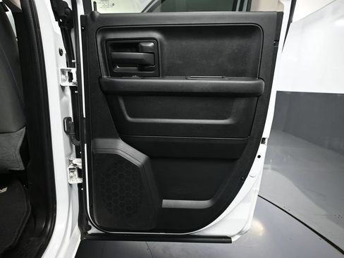 Used 2019 RAM 1500 Express w/ Express Value Package AWD/4WD image 40