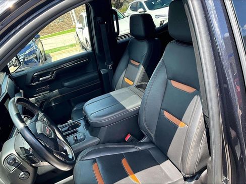 Used 2024 GMC Sierra 1500 AT4 w/ Technology Package AWD/4WD image 23